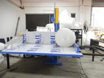 EPE_Foam_and_Bubble_Rolls_Sawing_Machine2.jpg